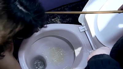 Ma magnifique esclave sexuelle privée Melanie Memphis. Elle est mon esclave préférée, elle a l'air innocent, jeune, dans le sexe anal, les jeux de rôle, et je peux l'utiliser quand je veux. Partie 1.