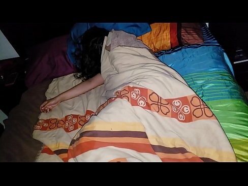 ❤️ Beau-fils réprimandant sa jeune belle-mère pendant qu'elle dort. ️ Sexe at porn fr.myinvest.top ☑